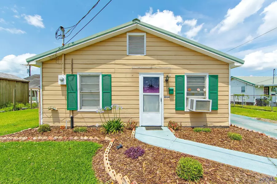 1004 Clay St, Houma, LA 70360