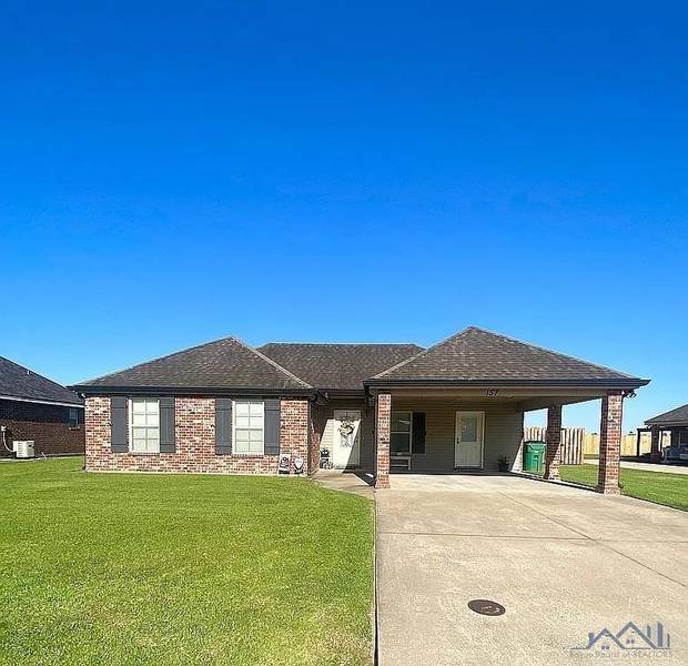 157 Landmark Dr, Raceland, LA 70394