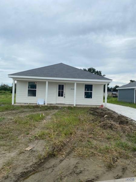 2529 Pineneedle Street, Thibodaux, LA 70301