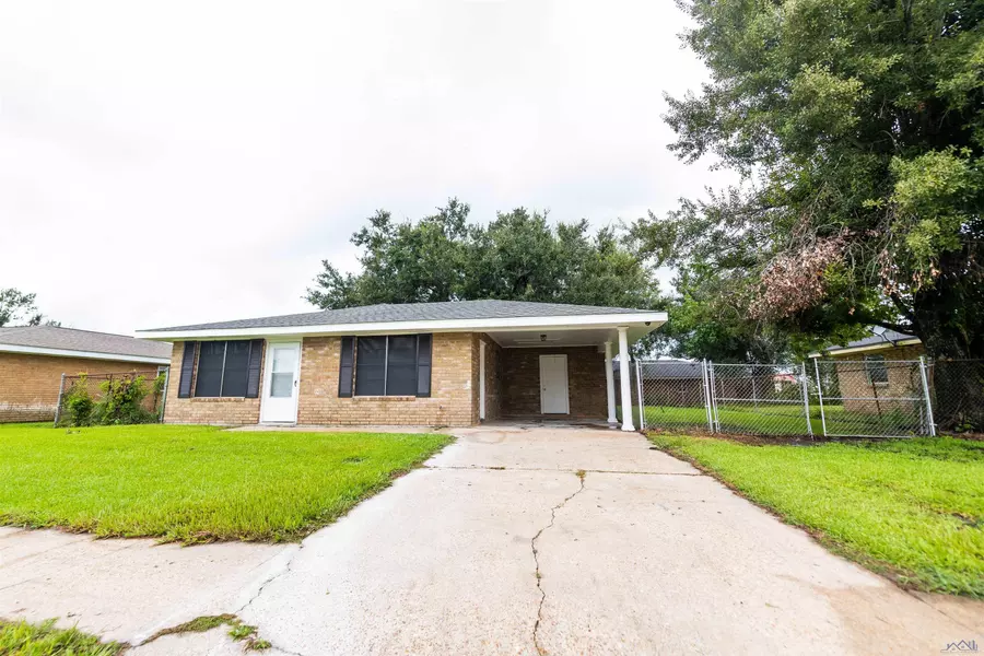 69 Kirkglen Loop, Houma, LA 70363