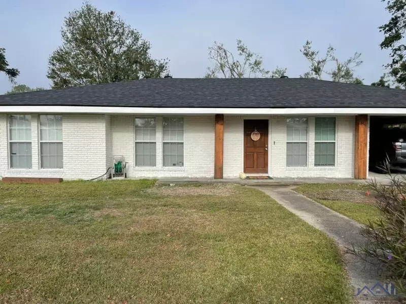 210 Hialeah Avenue, Houma, LA 70363