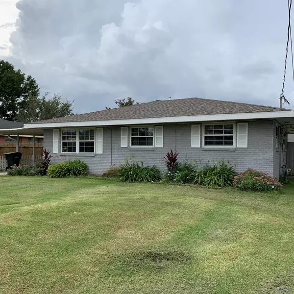 150 Holiday Dr, Houma, LA 70364