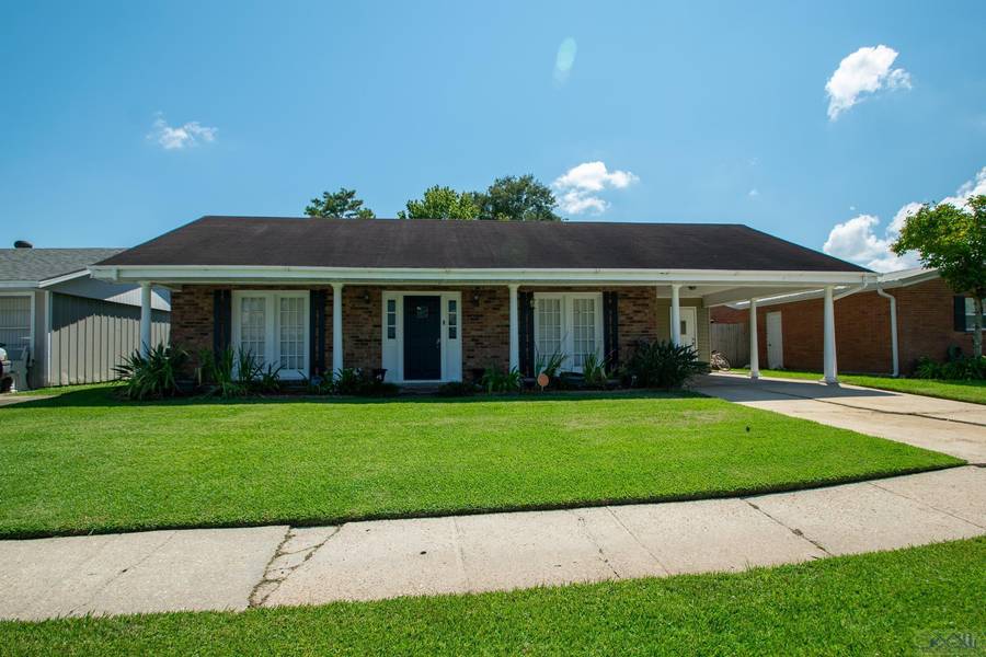 3032 Diane Dr, Morgan City, LA 70380