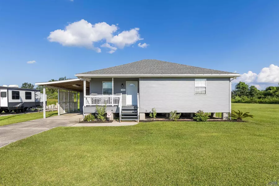 102 Vikki Drive, Houma, LA 70363