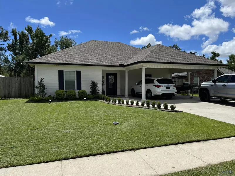 330 T Leigh Drive, Houma, LA 70364