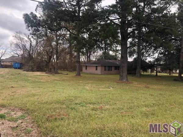 4525 S La Highway 1, Port Allen, LA 70767