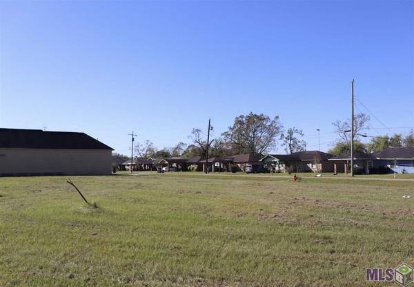 Lot 17 S Iberville Ave, Gonzales, LA 70737