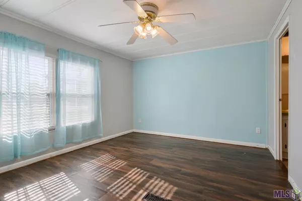 Gonzales, LA 70737,40432 Adele St