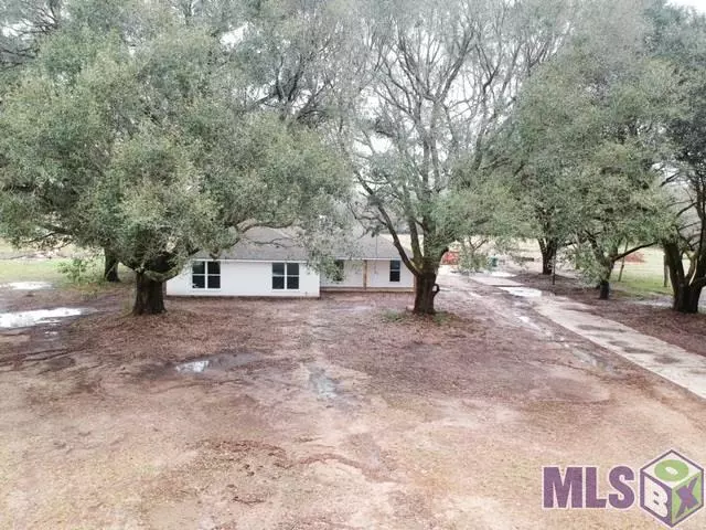 5325 Lower Zachary Rd, Zachary, LA 70791