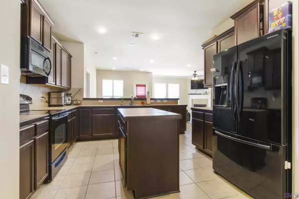 Denham Springs, LA 70726,25996 Bronzewood St