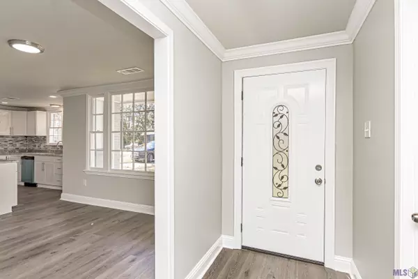 Gonzales, LA 70737,522 N Marchand Ave