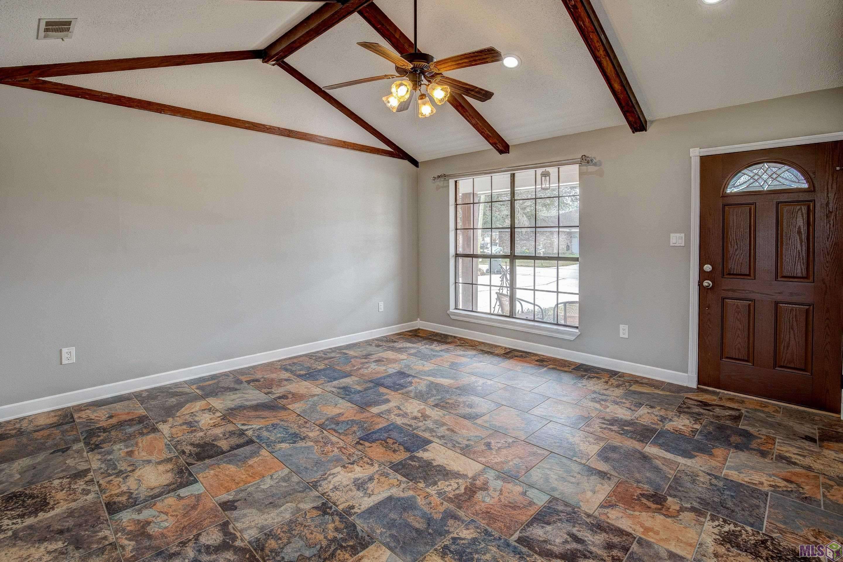 St Amant, LA 70774,11326 W Paula St