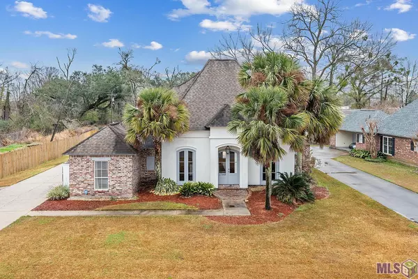 17948 Brennan Ave, Prairieville, LA 70769