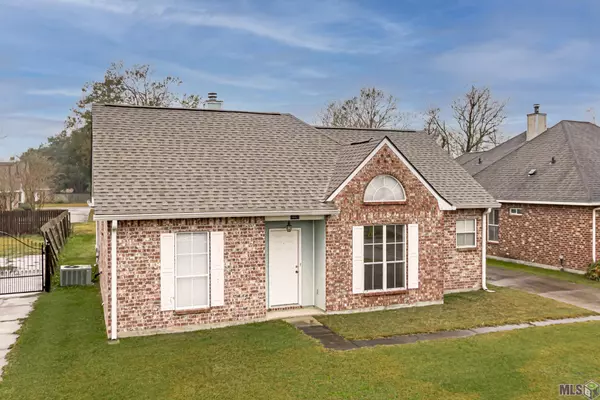 14485 Whispering Oaks Dr, Gonzales, LA 70739