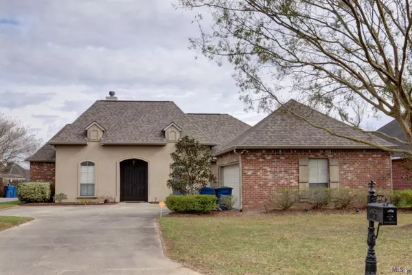 16040 Creekround Dr, Prairieville, LA 70769