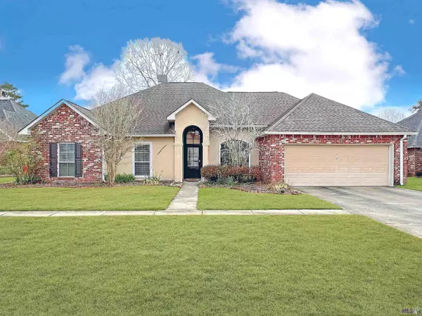 10091 Summerfield Dr, Denham Springs, LA 70726