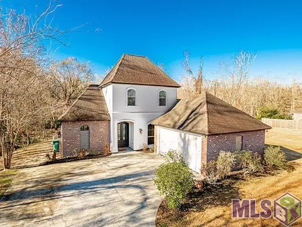 12273 River Highlands, St Amant, LA 70774