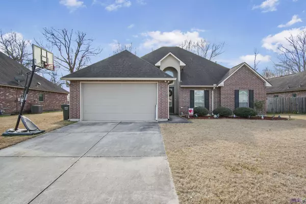 17609 Hoods Ridge Dr, Prairieville, LA 70769