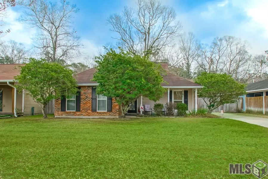 10662 Stone Pine Dr, Greenwell Springs, LA 70739