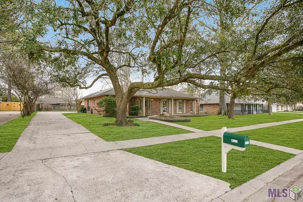 Baton Rouge, LA 70817,4933 Cross Keys Dr