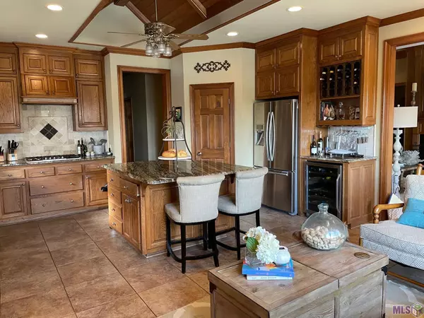 Prairieville, LA 70769,36604 Plantation Blvd