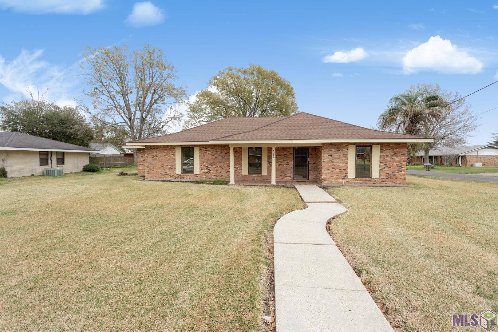 53585 Stone St,  White Castle,  LA 70788