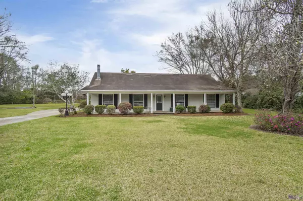 11631 Garney Hood Rd, Denham Springs, LA 70726