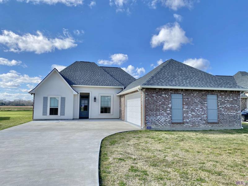 4865 Pointe Prospect Dr, Oscar, LA 70762