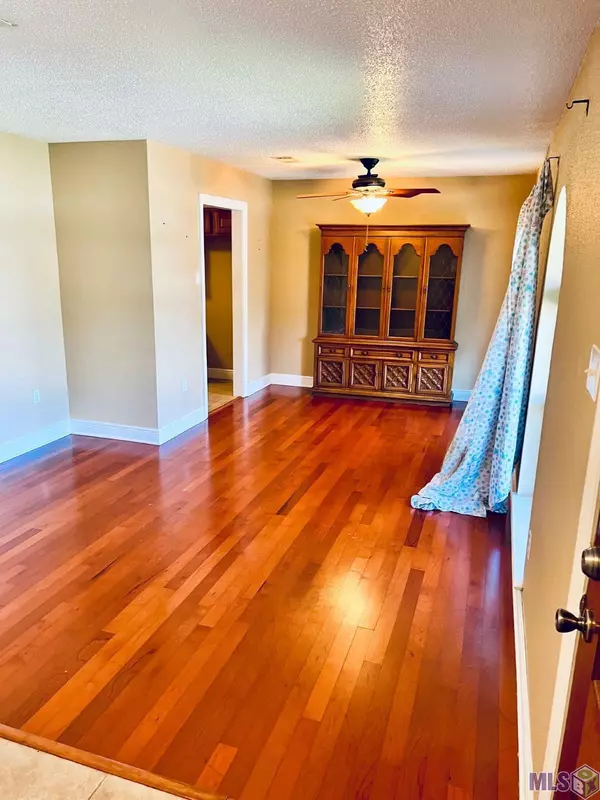 Metairie, LA 70006,5012 Kawanee Ave