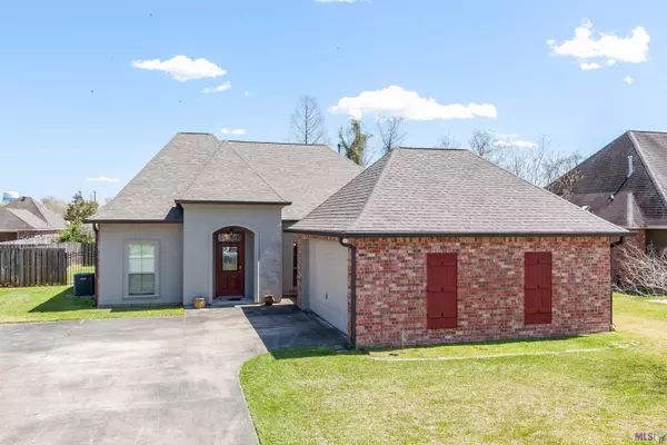 120 S Calvin Ave, Gonzales, LA 70737