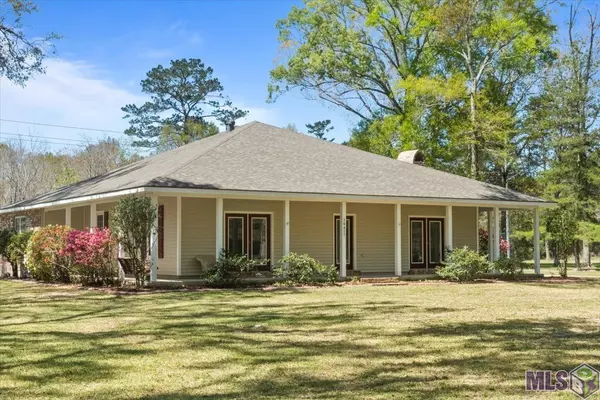 10417 Woodland View Dr, Greenwell Springs, LA 70739