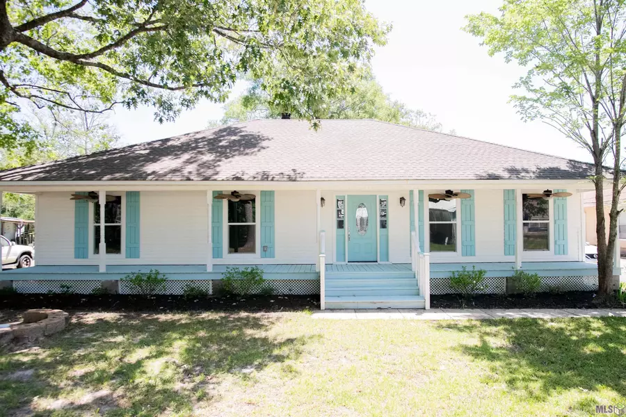 31956 Little Flock Cir, Walker, LA 70785