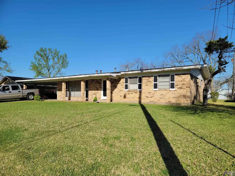 3248 Harmon St, Alexandria, LA 71301