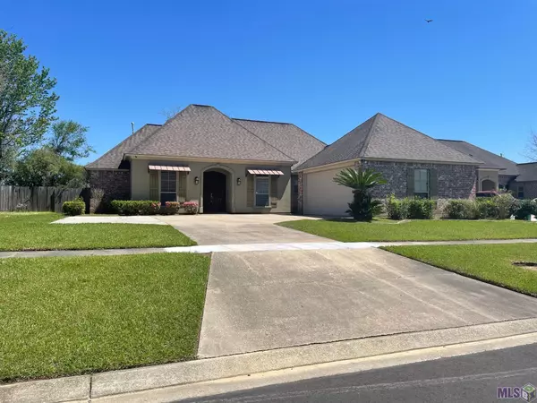 4270 Honeysuckle Ave, Zachary, LA 70791