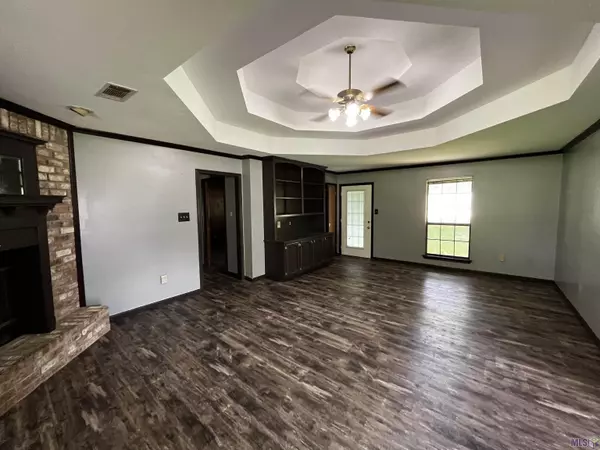 Port Allen, LA 70767,3904 Airline Park Dr