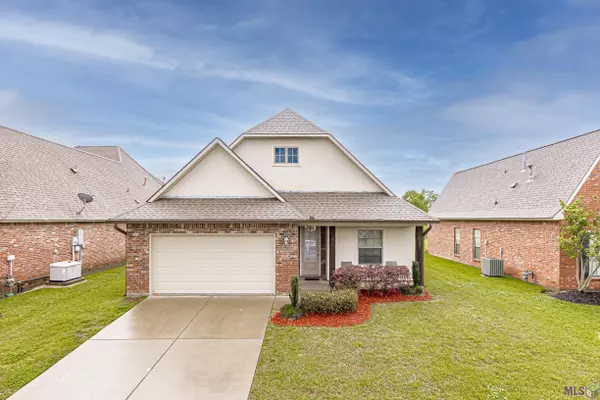 9288 Highland Oaks Ave, Zachary, LA 70791