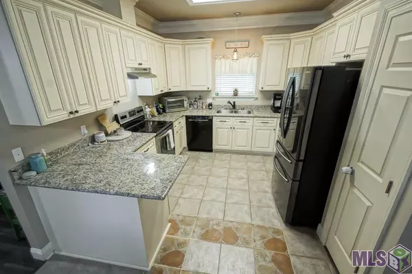 12053 Ida Bourgeois Rd, St Amant, LA 70774