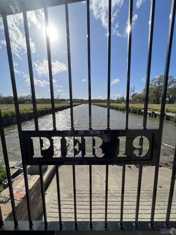 116 Pier 19 Dr, Pierre Part, LA 70339