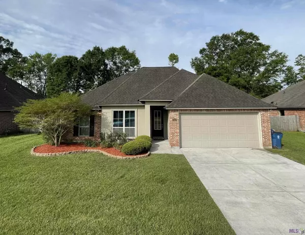 17617 Hoods Ridge Dr, Prairieville, LA 70769