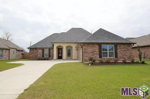 39063 Old Tree Dr, Prairieville, LA 70769