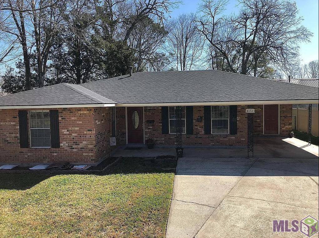 452 Pine St, Port Allen, LA 70767