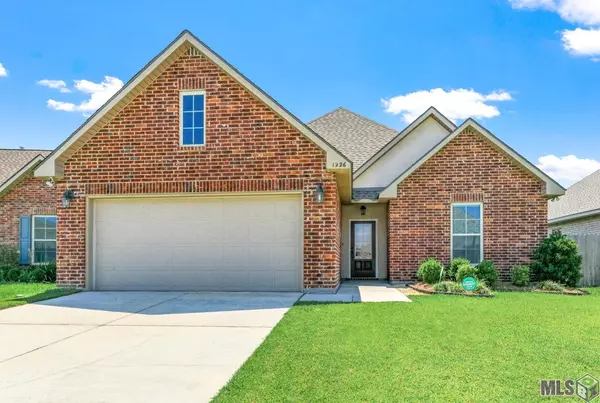 1926 Meadow Oak Dr, St Gabriel, LA 70776