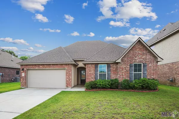 21374 Hayfield Dr, Zachary, LA 70791