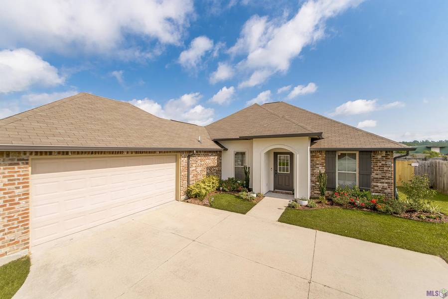 15001 Cross Gate Dr, Walker, LA 70785