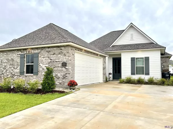 13324 Belle Prairie Dr, Geismar, LA 70734