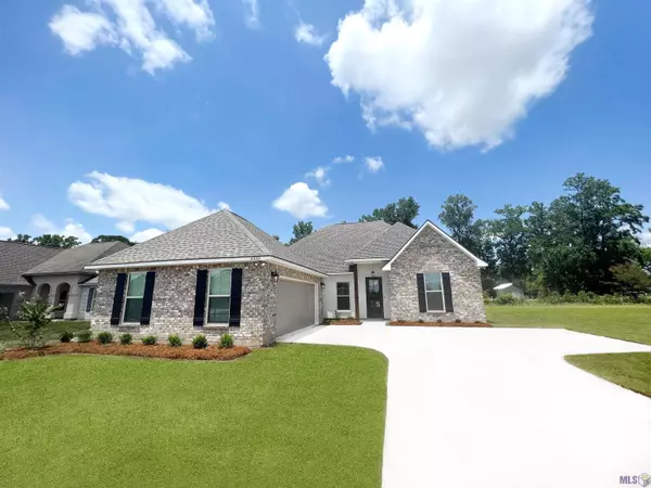 4534 Bayou Plantation Dr, Addis, LA 70710