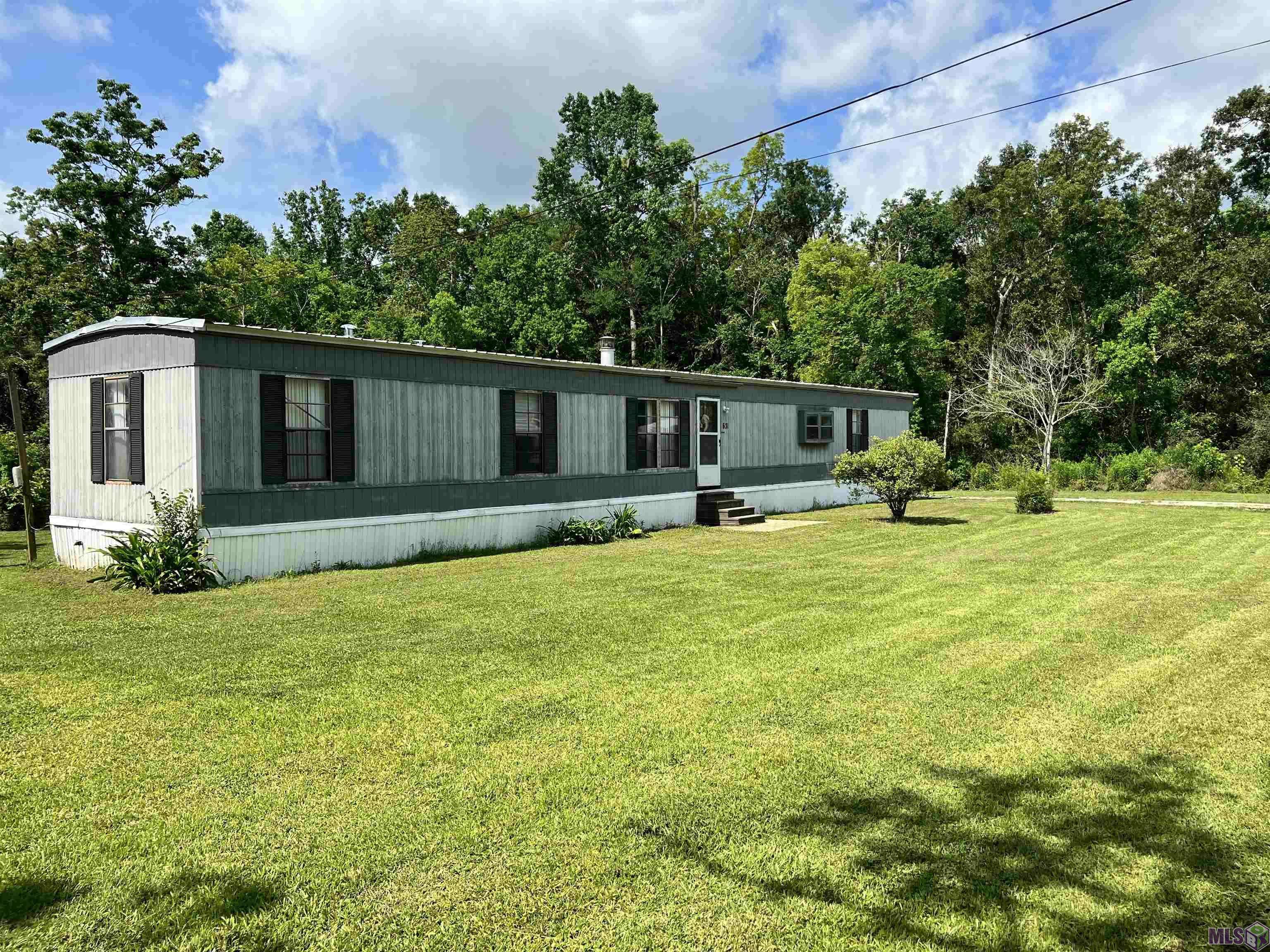 631 W Toby Rd, Gonzales, LA 70737