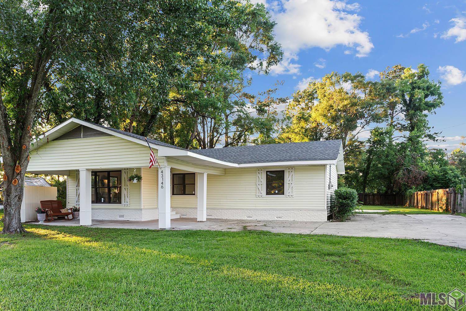 Gonzales, LA 70737,43146 Black Bayou Rd