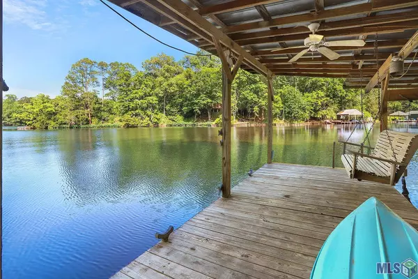 12348 Fairlane Rd, St Francisville, LA 70775