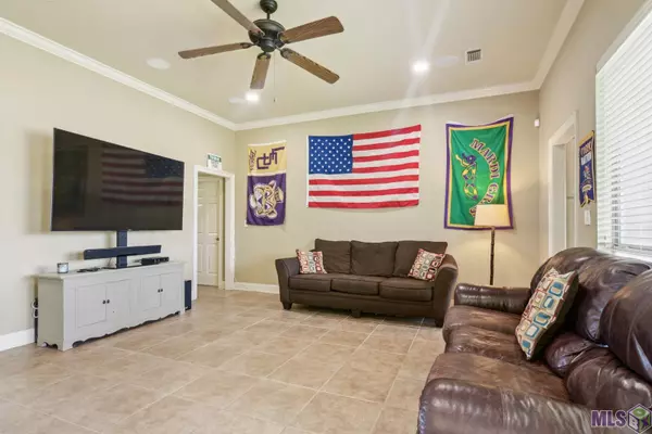 Baton Rouge, LA 70810,8927 Lake Mist Ave